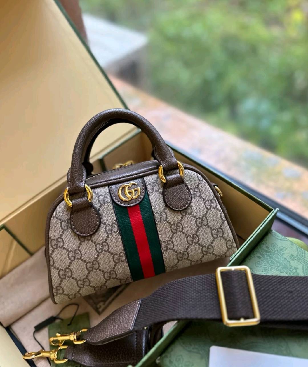 Light Luxury Mini Boston Handbag
