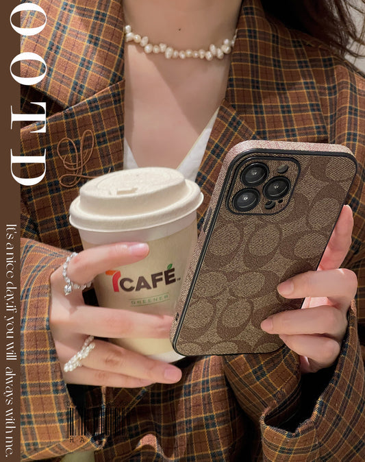 Классический чехол для iPhone Кофейный -QB240402