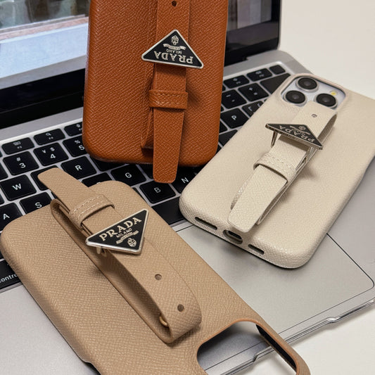 Étui pour iPhone avec poignée en cuir de luxe