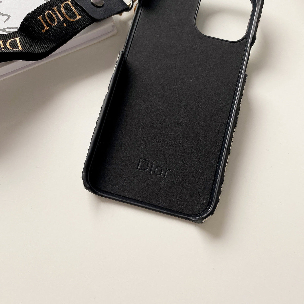 Modieus iPhone-hoesje met riem, zwart-GS240315