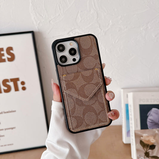 Capa clássica para iPhone com porta-cartões e alça marrom claro -SJ240513