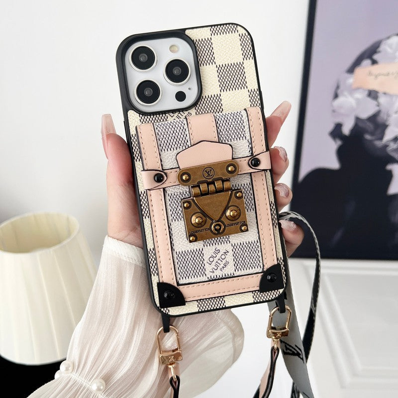 Capa luxuosa para iPhone com corrente crossbody preta e branca