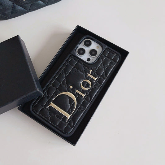 Capa de couro com logotipo dourado da moda para iPhone