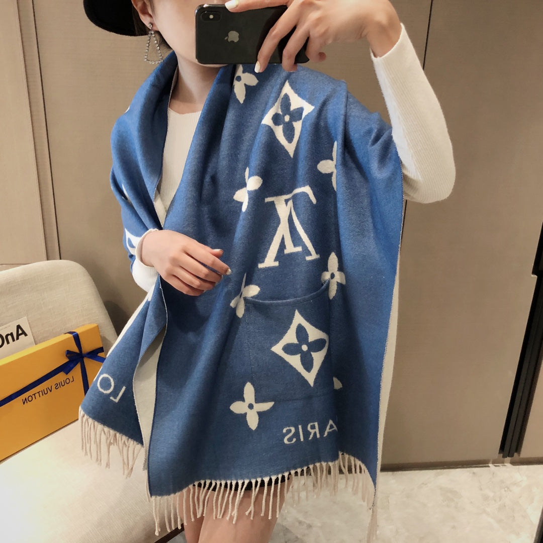 New L House Pocket Scarf, Double-sided Jacquard with Long Tassels3