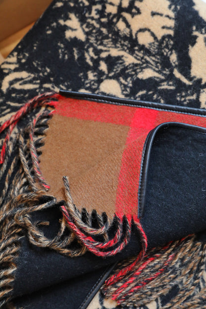 Burberry Newest Knight Horse Double-sided Jacquard Cape Shawl