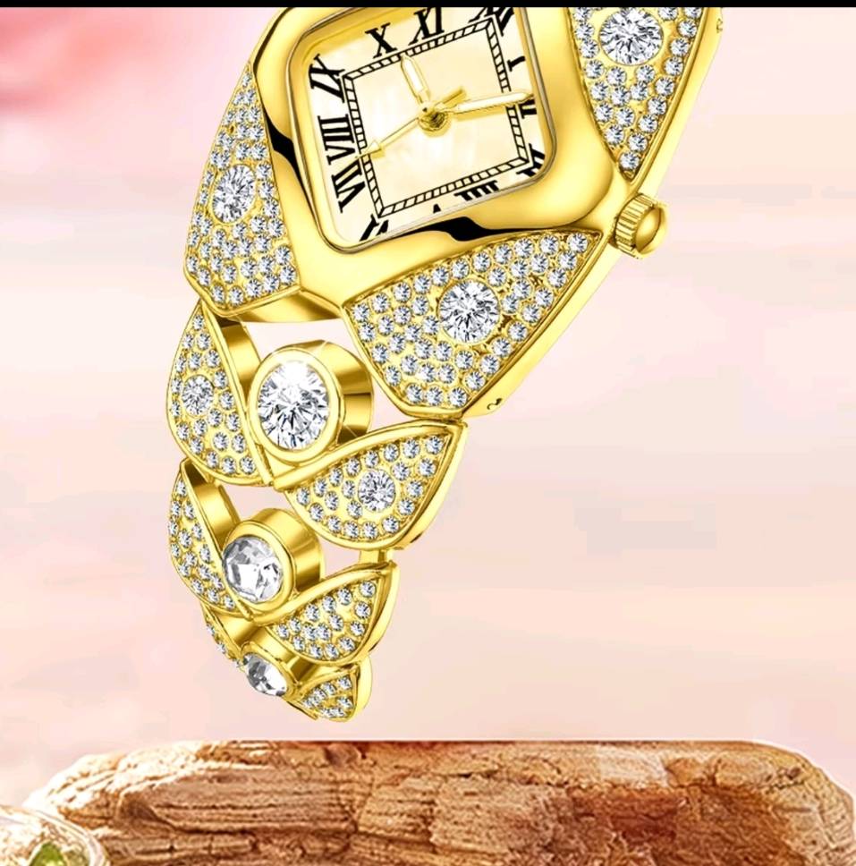 Luxury Palace Style Quartz Watch
