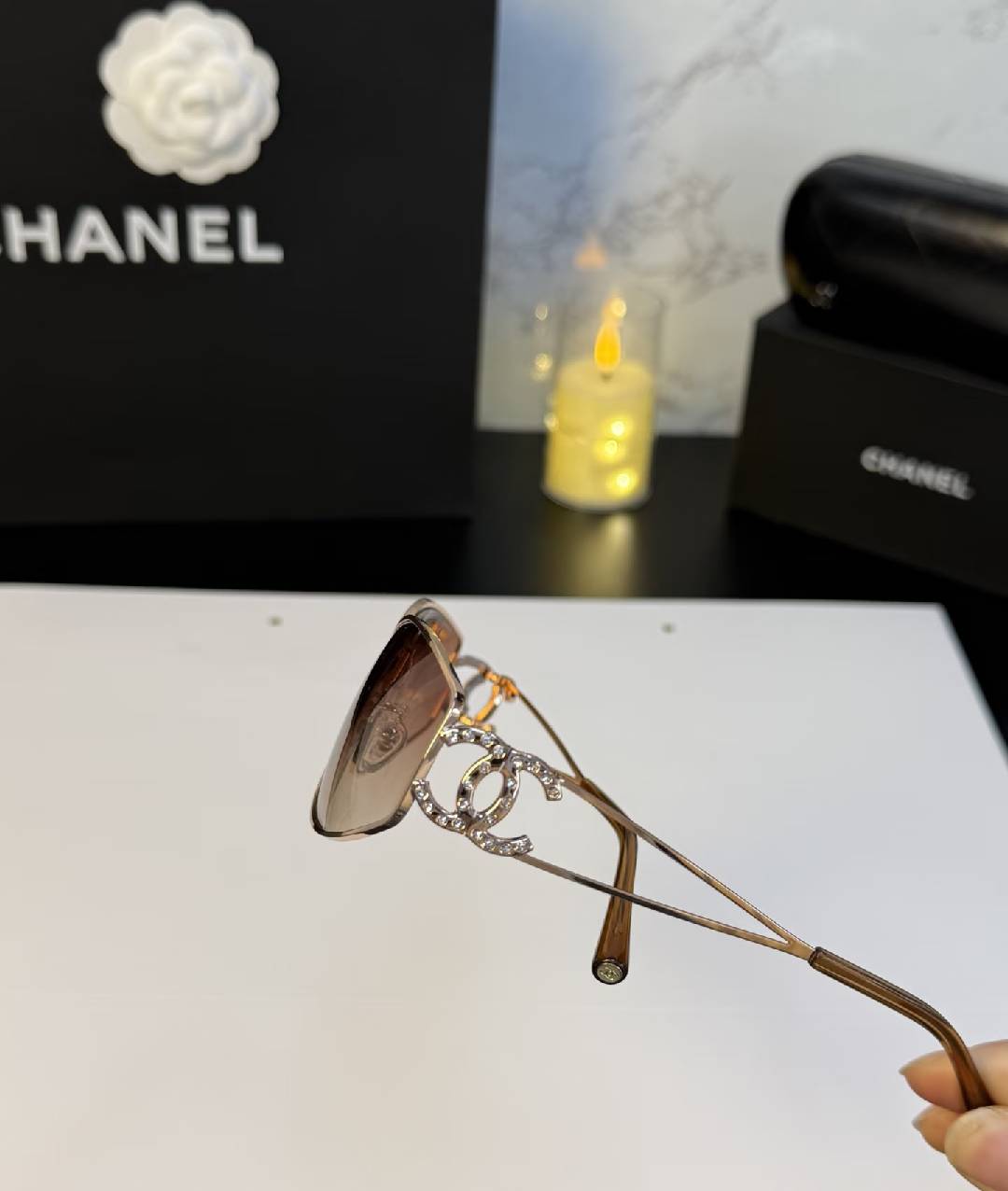 Rhinestone Decor Silver Metal Wrap-Around Gradient Sunglasses