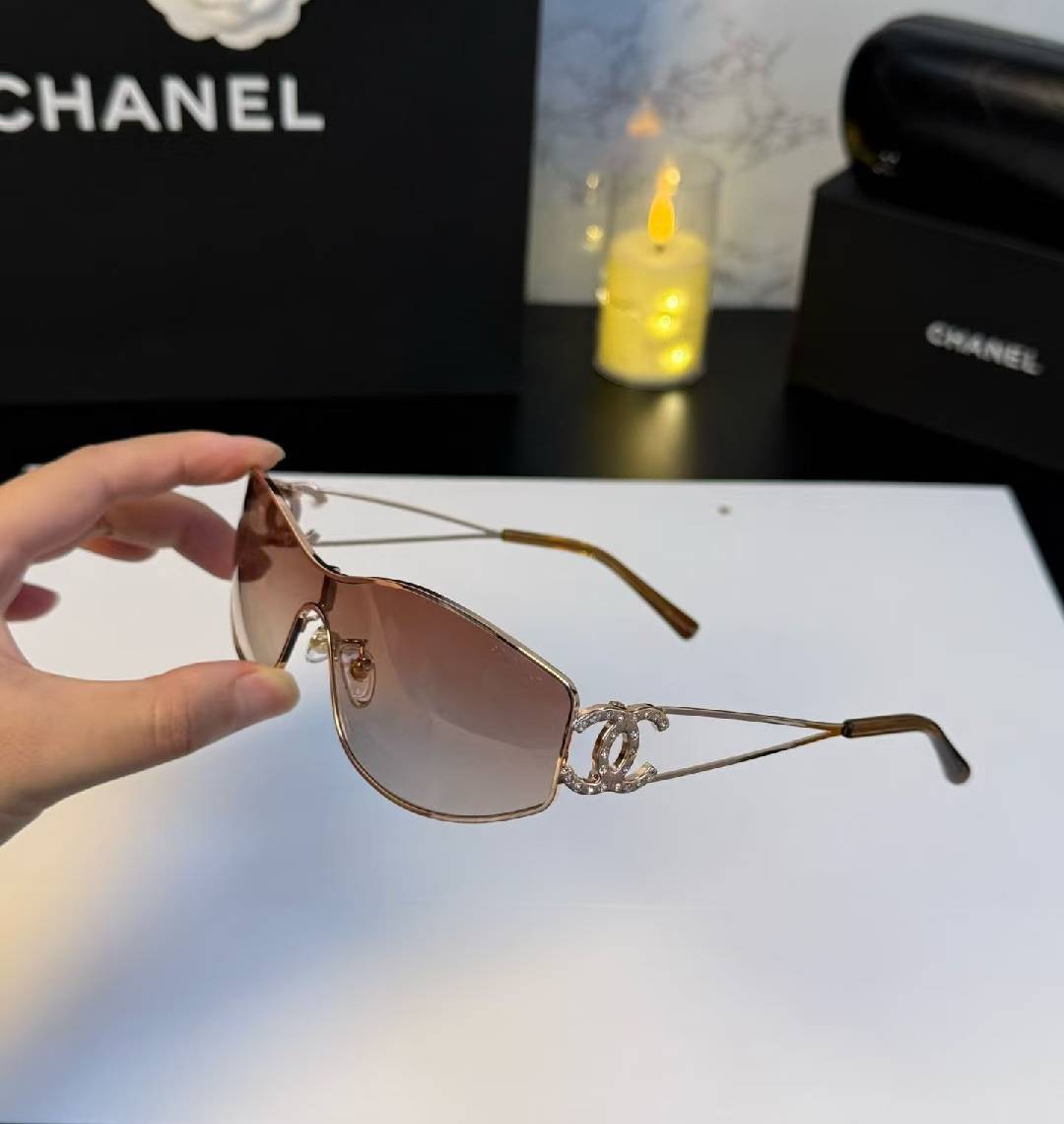 Rhinestone Decor Silver Metal Wrap-Around Gradient Sunglasses