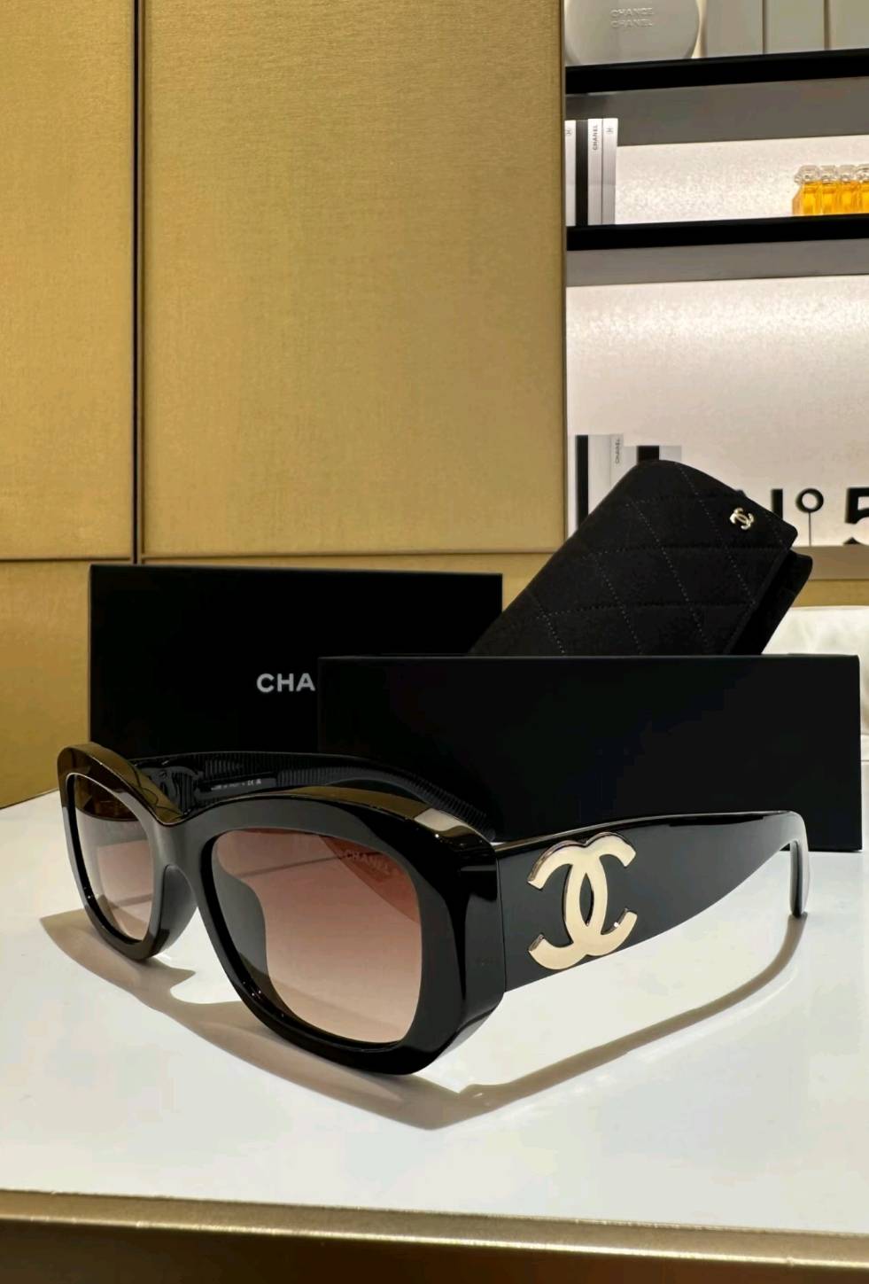 Lunettes de soleil de luxe 5493 Dark Havana Light
