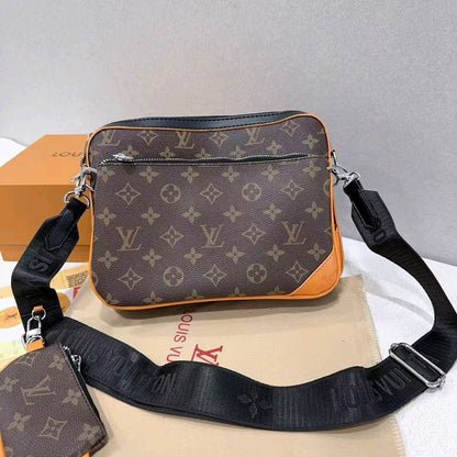 (Αγοράστε 3, πληρώστε για 2) Classic Monogram Trio Messenger Bag - A Fashion Must-Have 011
