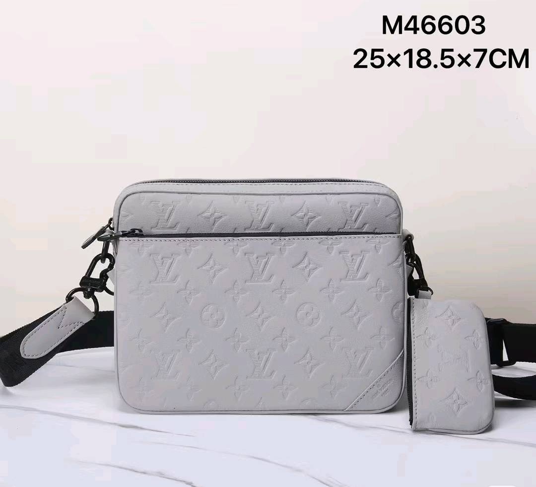 (Αγοράστε 3, πληρώστε για 2) Classic Monogram Trio Messenger Bag - A Fashion Must-Have 011