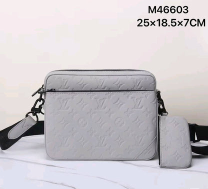 (Αγοράστε 3, πληρώστε για 2) Classic Monogram Trio Messenger Bag - A Fashion Must-Have 011