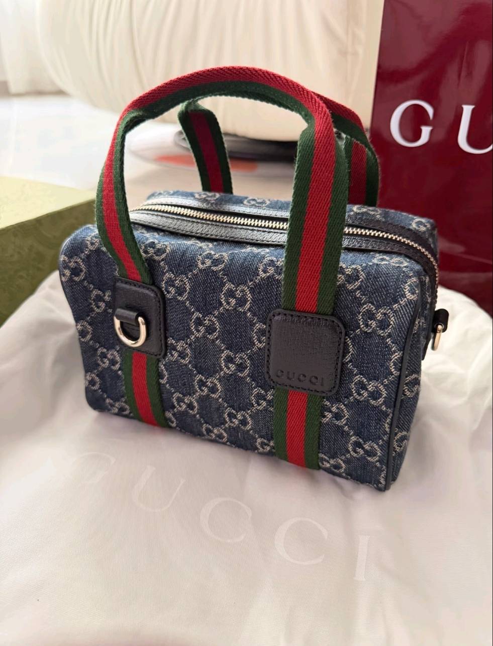 Mini-Ledertasche „Boston“ mit Henkel im Vintage-Stil
