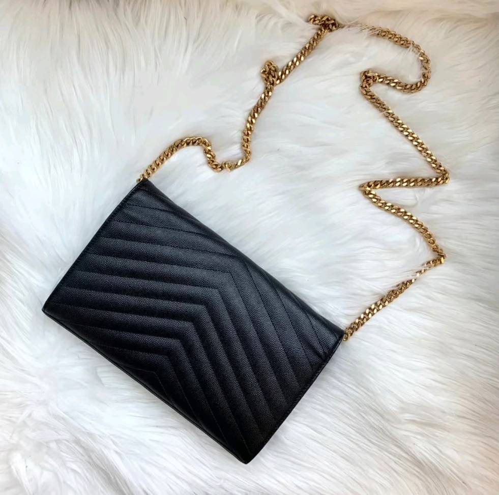 Black Caviar V‑Quilted Envelope Chain Bag