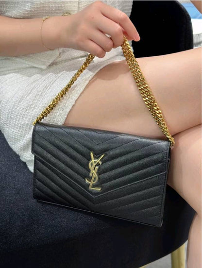Black Caviar V‑Quilted Envelope Chain Bag