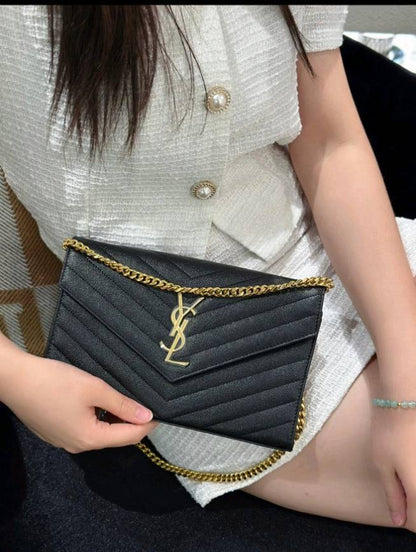 Black Caviar V‑Quilted Envelope Chain Bag