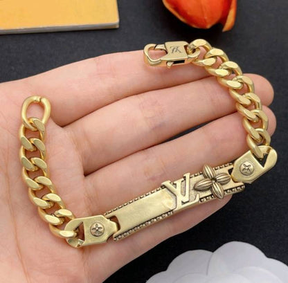 Quiet Luxury Vintage Gold Curb Chain Bracelet