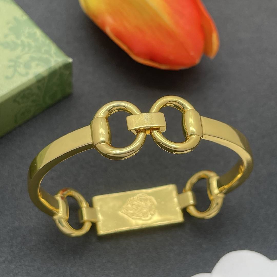 Quiet Luxury Vintage Gold Curb Chain Bracelet
