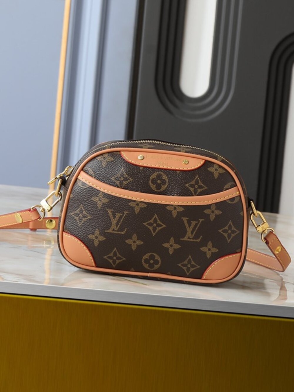 Tiny Camera Bag