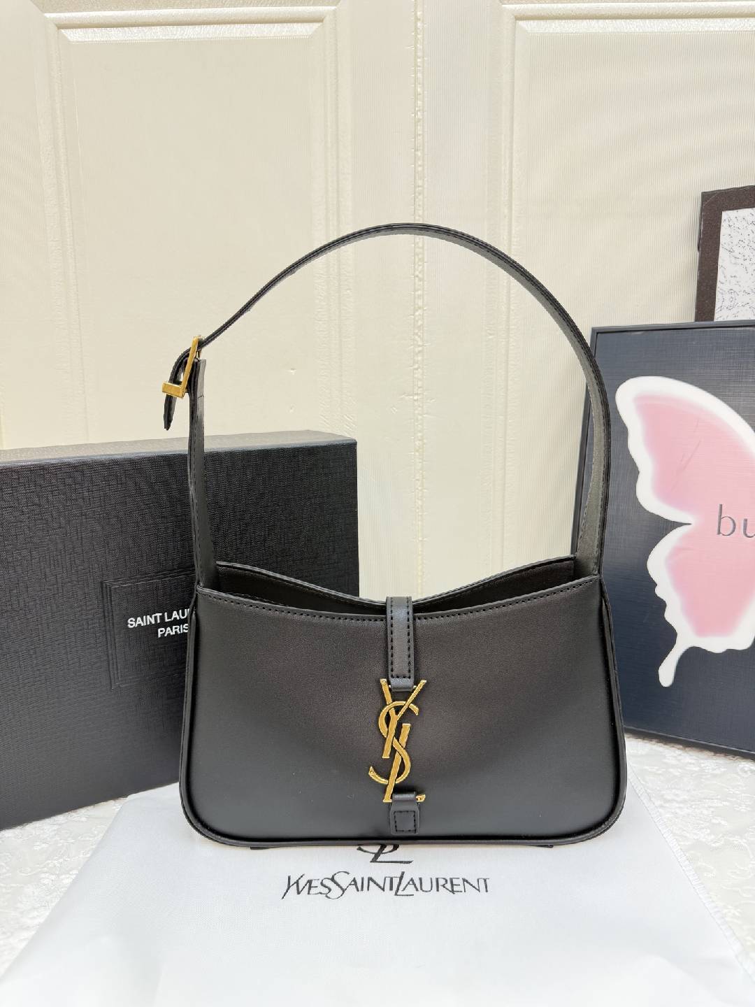 Quiet Luxury Hobo Underarm Shoulder Bag