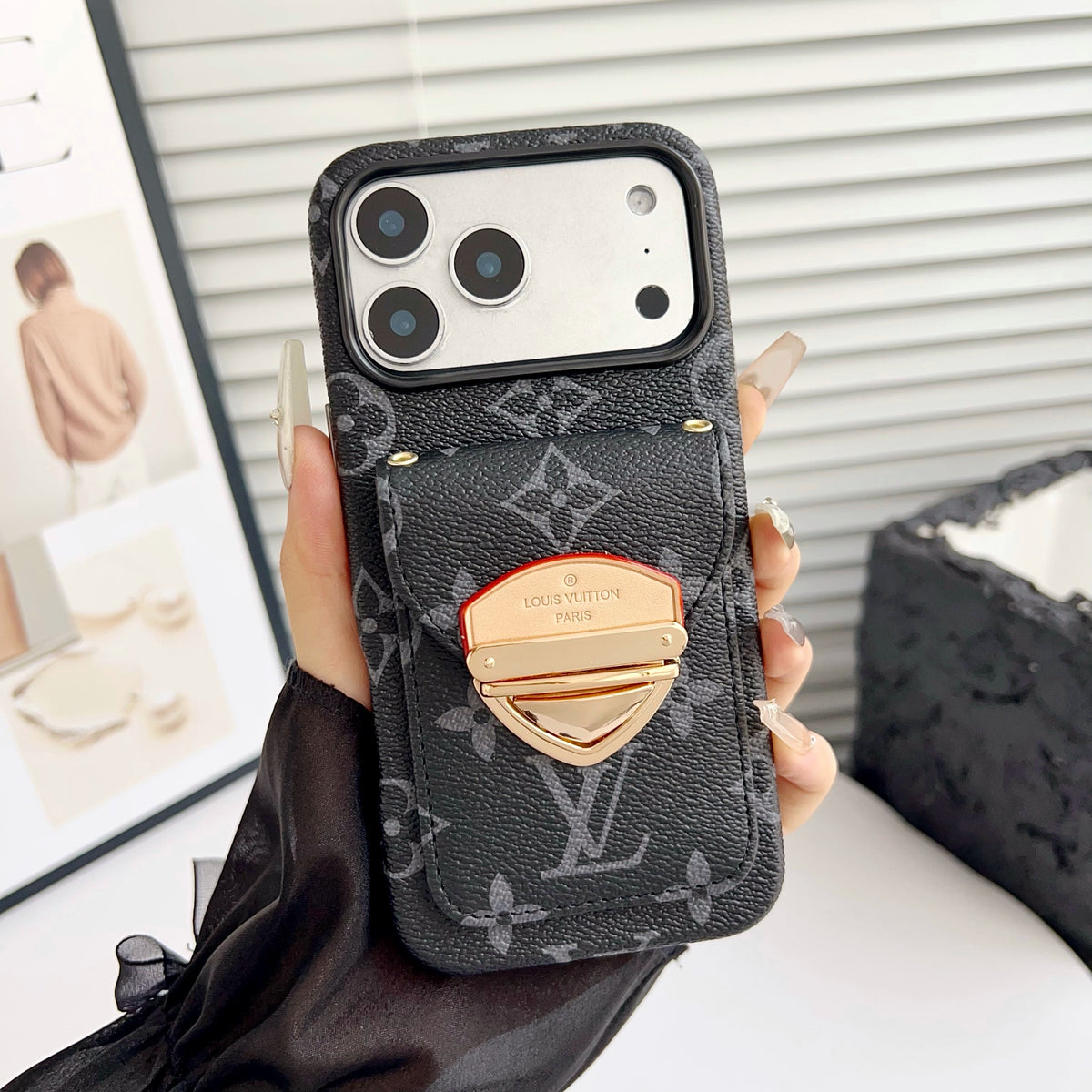 Luxe crossbody iPhone-hoesje met kaartvak en afneembare riem