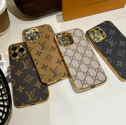 Luxuriöse iPhone-Hülle mit klassischem Monogramm und galvanisierten Goldrändern