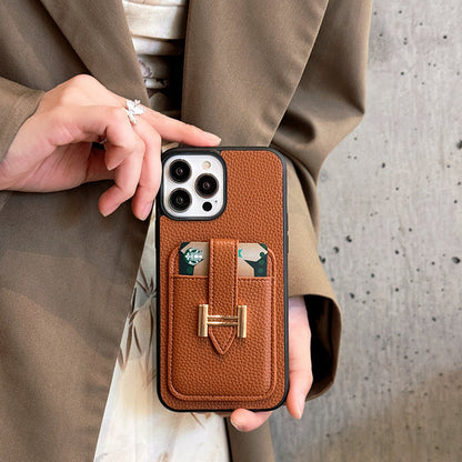 Skórzane etui na iPhone'a z uchwytem na kartę H