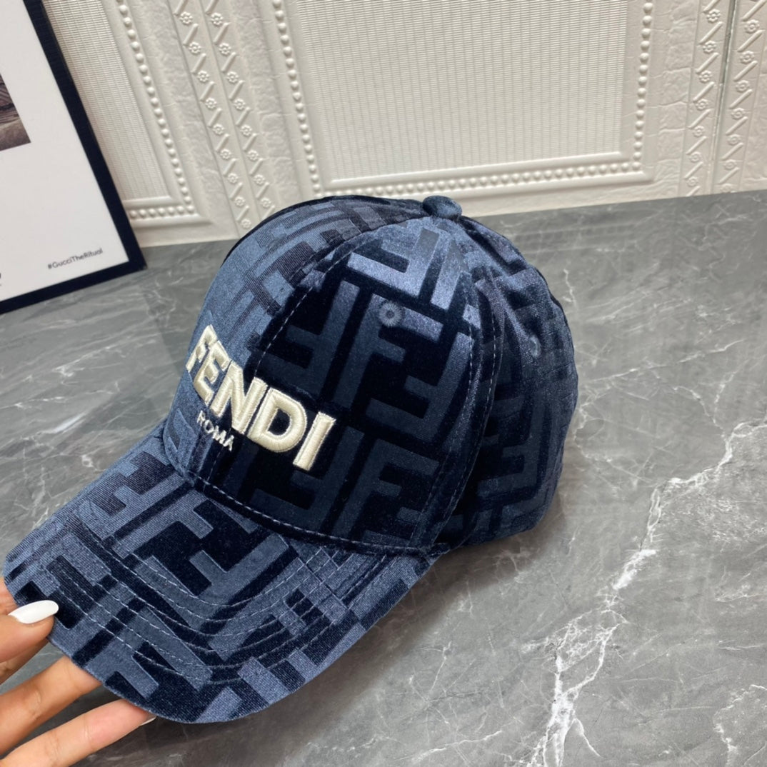 کلاه بیسبال مخملی طلایی FF لوکس | کلاه قابل تنظیم طراح لوکس