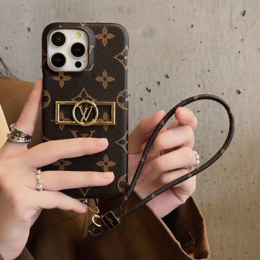 Capa luxuosa para iPhone com corrente porta-cartões