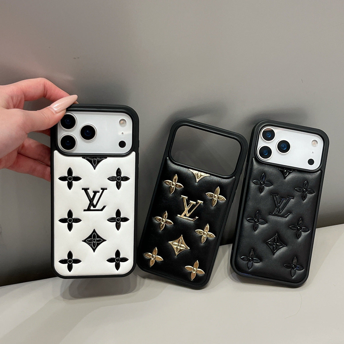 Funda de lujo para iPhone con diseño en relieve 3D