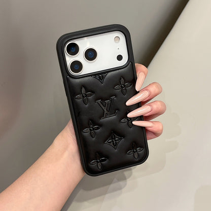 Funda de lujo para iPhone con diseño en relieve 3D