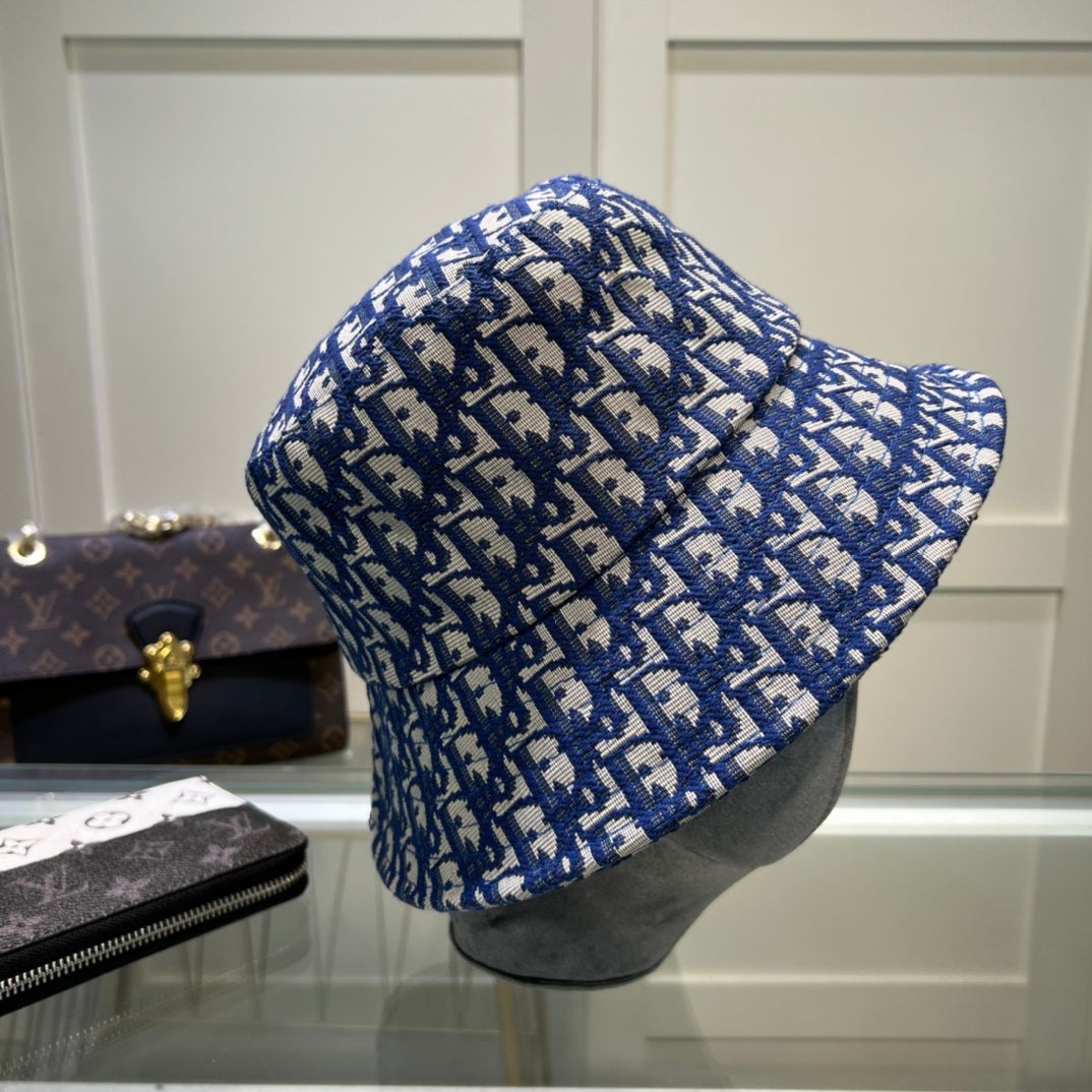 Klassisk vintage skrå monogram bøttehat