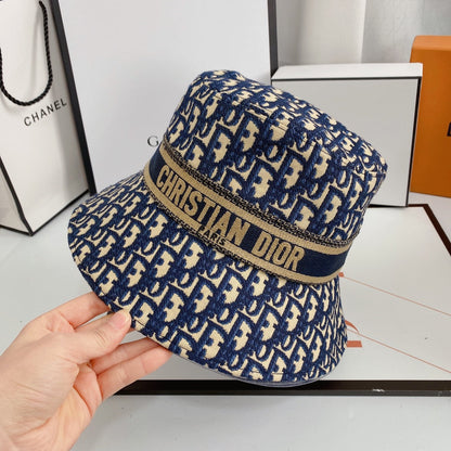Vintage Oblique Logo Jacquard Bucket Hat miehille & naisille