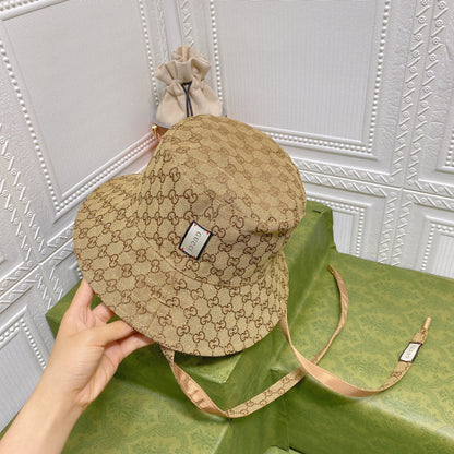 کلاه سطلی بند دو طرفه کلاسیک GG Monogram