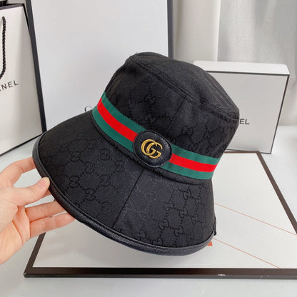 Klassinen GG Supreme Web Stripe Bucket Hat | Ylellinen suunnittelijahattu
