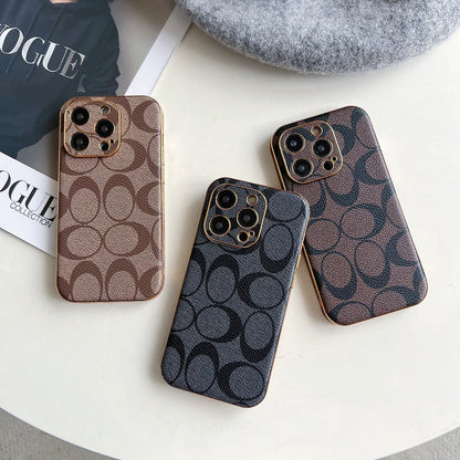 Funda iPhone Clásica Cuero Negro -QBK240513