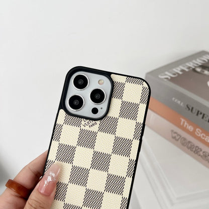 Luxuriöse iPhone-Hülle zum Umhängen in Schwarz und Weiß