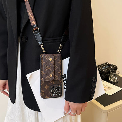 Luxuriöse iPhone-Hülle mit Kartentasche und Kette in Braun