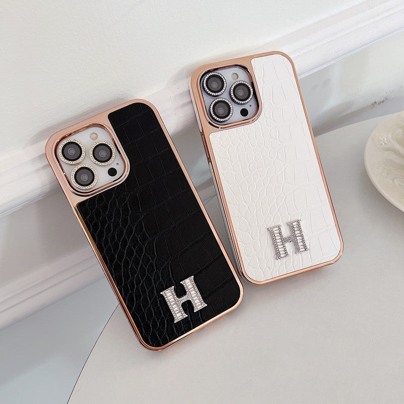 Klasyczne etui na iPhone'a z logo w kształcie diamentu w kolorze różowego złota