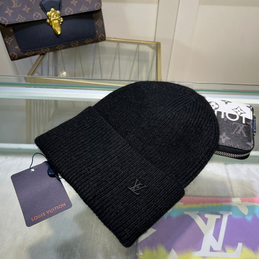 Beanie Olann Bróidnithe Só | Hata Geimhridh Dearthóir Só
