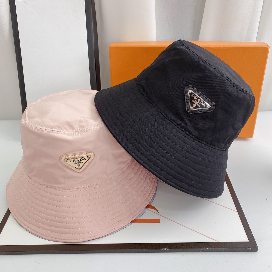 Szybkoschnący kapelusz typu Bucket z logo w kształcie trójkąta