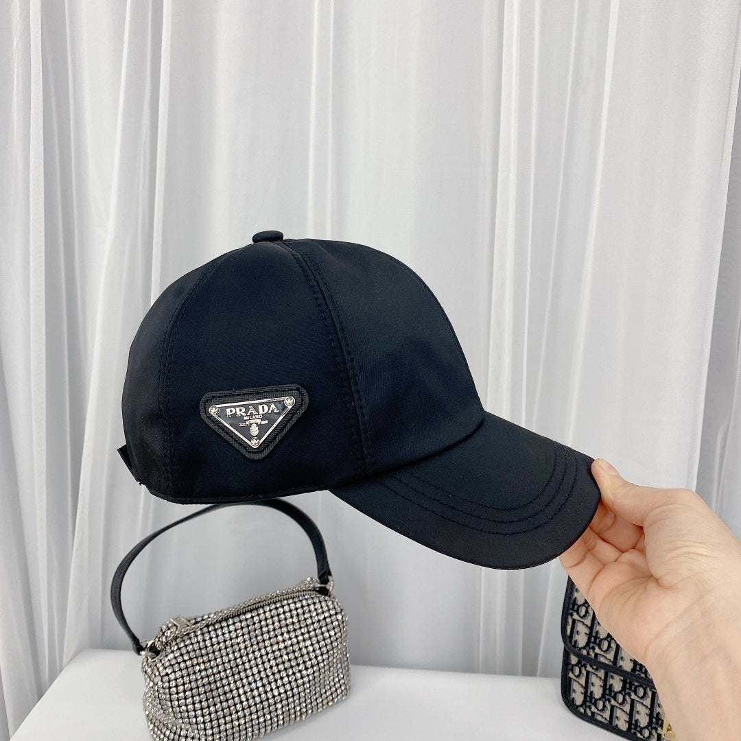 Czapka z daszkiem z trójkątnym logo Fashion | Luksusowy kapelusz projektanta